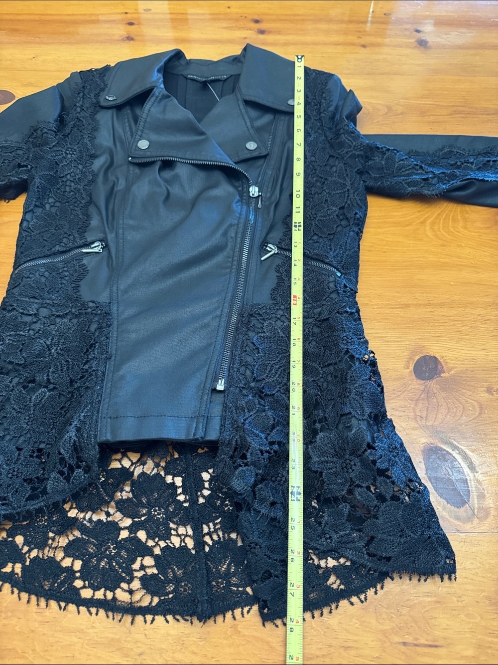 White House Black Market Lace Trimmed Moto Jacket NWT Limited Edition - Picture 13 of 14
